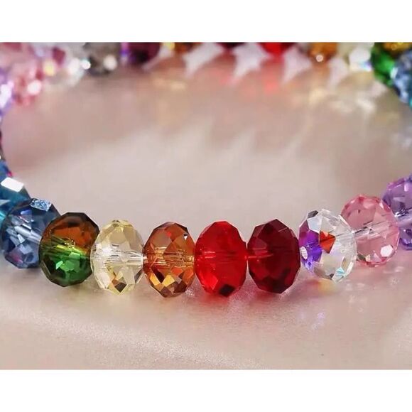 New! Mulitcolor Faceted Crystal Glass Beaded Bracelet Beautiful! - Picture 2 of 4